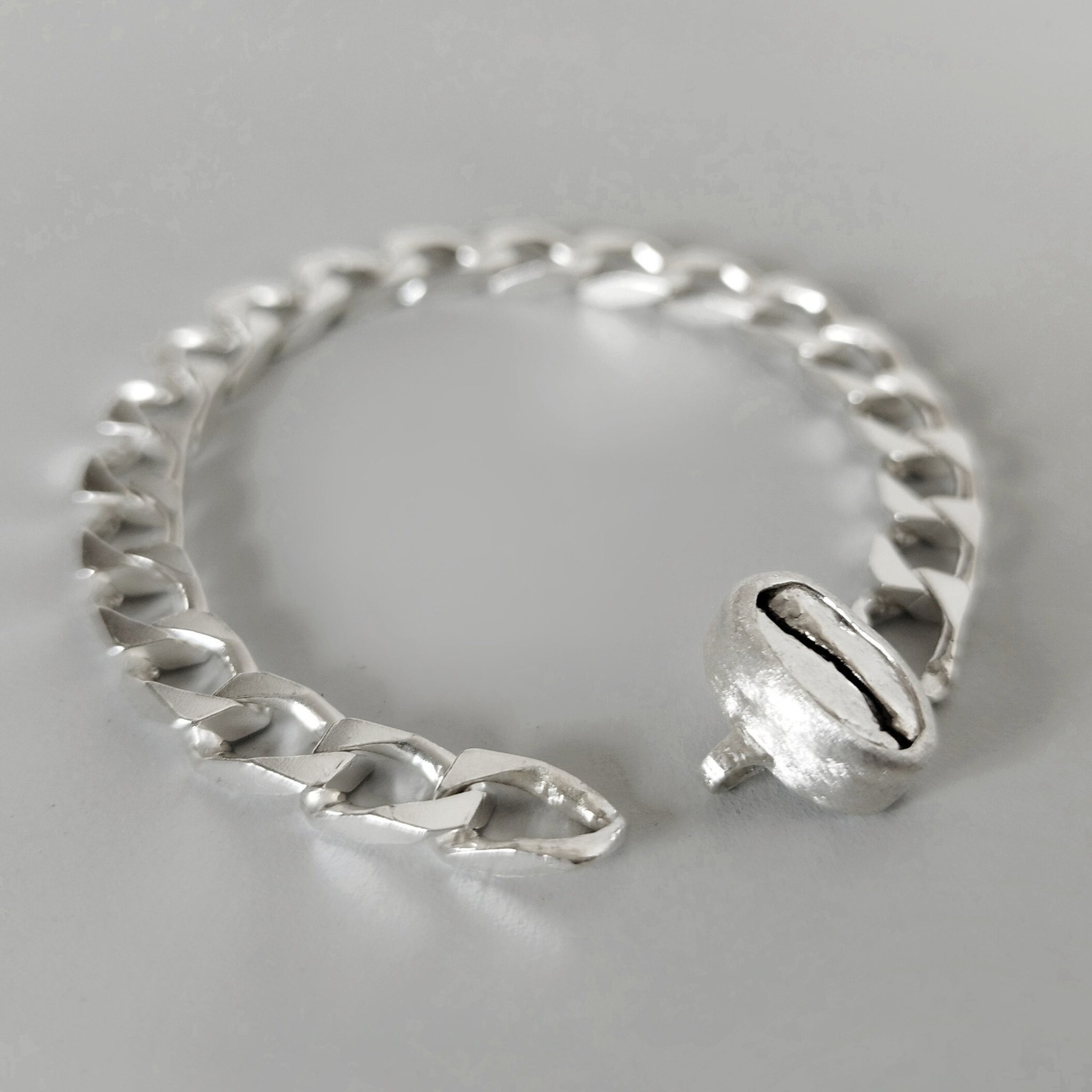Pulsera Café Gesha en plata tejido especial